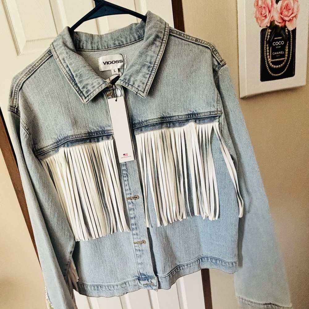 🤍Rodeo cowgirl 🤠🐄Denim Jacket with White Fringe